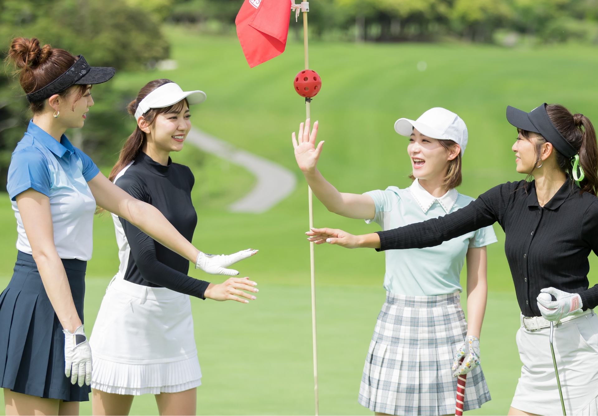 FEATURE.05 多くの女性にゴルフを楽しんでもらいたい
